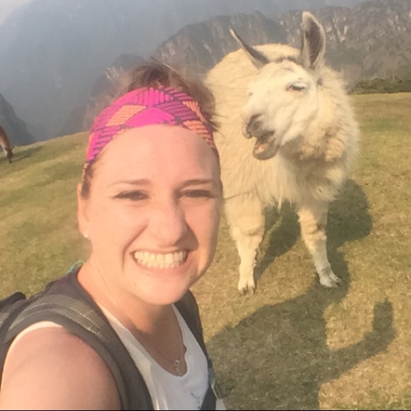 Drea your Posh Ambassador 💙 Top seller - Picture 2 of 5